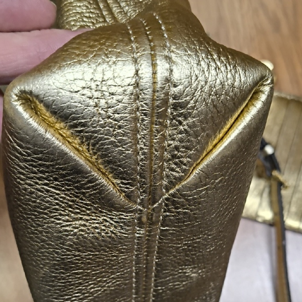 Michael Kors Gold Leather Shoulder Bag & Card Holder 😍 Shimmery 😍 - Picture 11 of 16